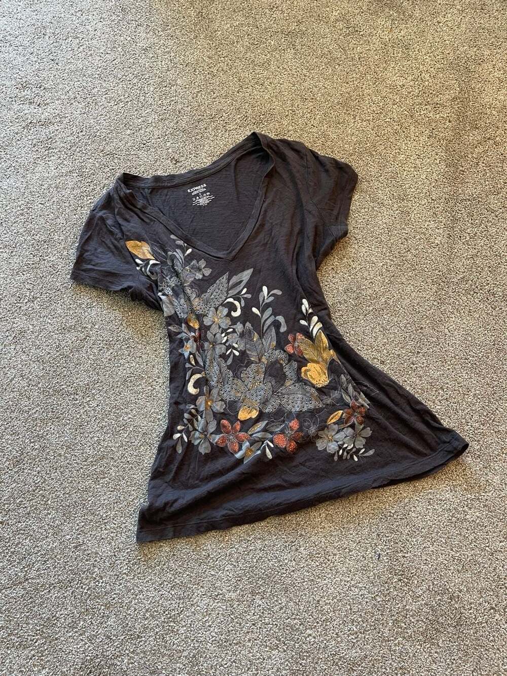 Express Gray Floral Metallic Graphic V-Neck T-Shirt Size S